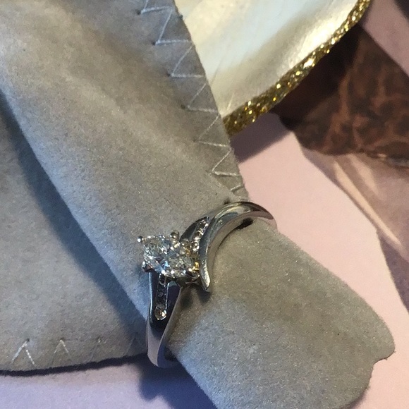 Marquee Diamond Engagement Ring - Picture 2 of 8